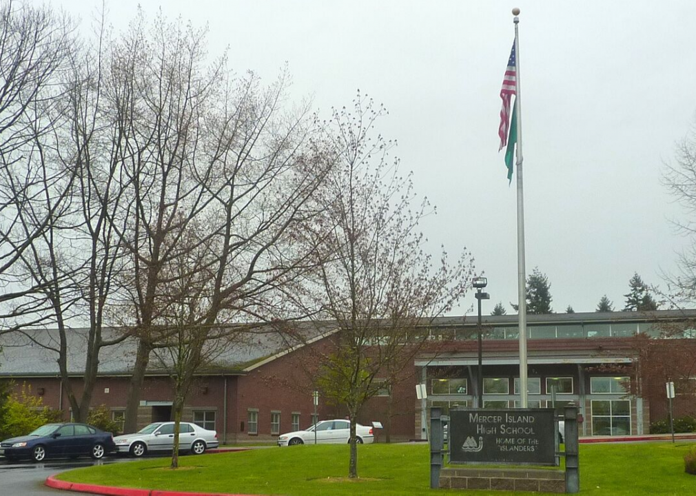 Washington: Mercer Island School District
